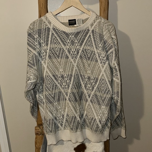 RARE Vintage 1990s Tribals Cream Sweater - Picture 2 of 4